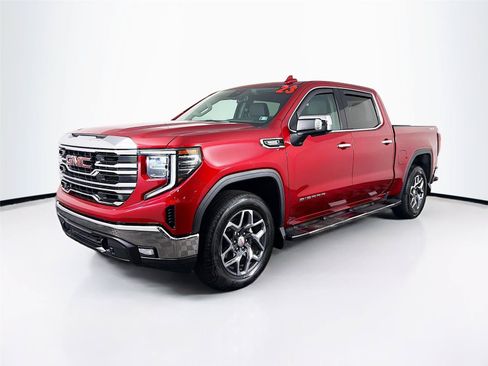 Used 2023 GMC Sierra 1500 SLT w/ SLT Premium Package AWD/4WD image 7