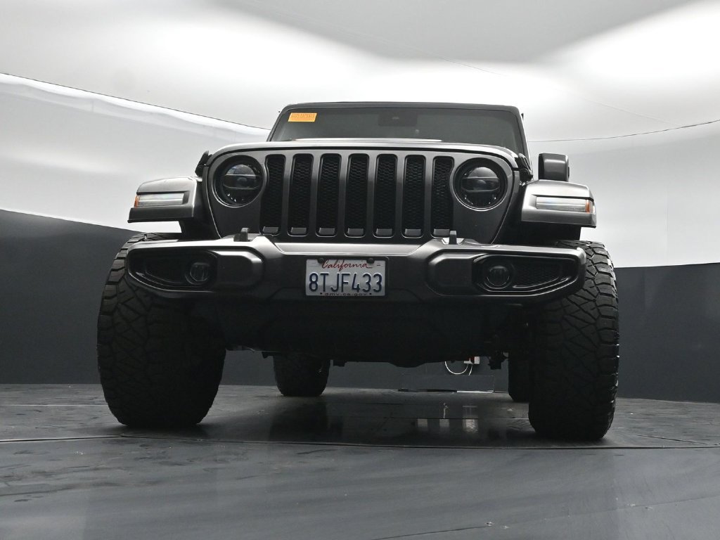 Used 2020 Jeep Wrangler Unlimited Sahara AWD/4WD image 38