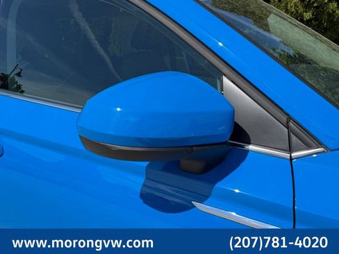 Used 2023 Volkswagen Taos SE w/ Panoramic Sunroof Package AWD/4WD image 9
