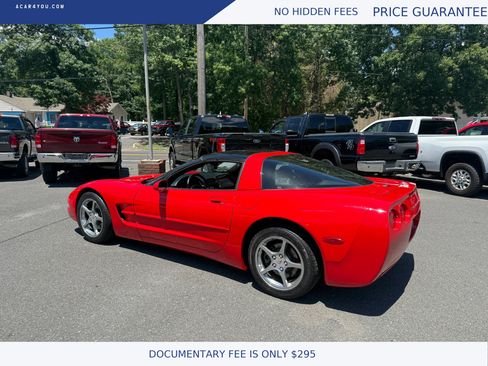 Used 2002 Chevrolet Corvette Coupe w/ Preferred Equipment Group2 RWD image 3