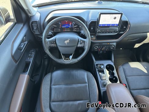 Used 2021 Ford Bronco Sport Outer Banks w/ Outer Banks Package (96D) image 28