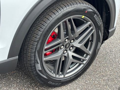 New 2026 Ford Explorer ST-Line w/ ST-Line Street Pack image 28