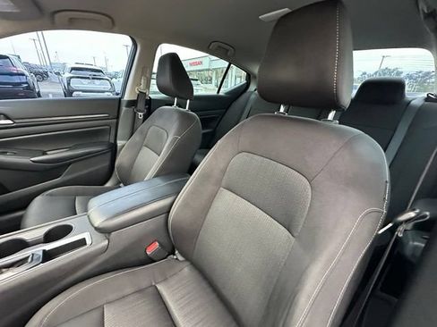 Used 2022 Nissan Altima 2.5 S FWD image 24