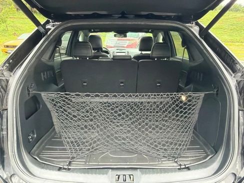 Used 2020 Ford Edge Titanium w/ Equipment Group 301A AWD/4WD image 9