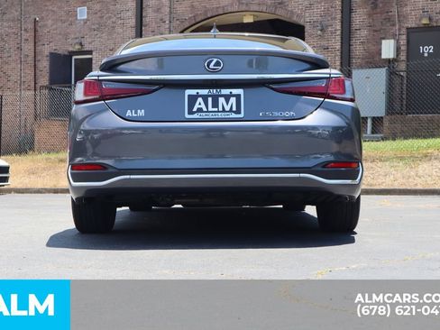 Used 2020 Lexus ES 300h w/ Premium Package FWD image 6