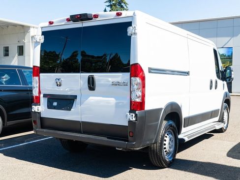Used 2025 RAM ProMaster 2500 w/ U-Haul Equipment Group FWD image 6