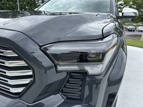 Certified 2025 Toyota Tacoma Limited AWD/4WD image 6