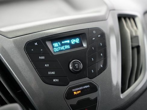 Used 2019 Ford Transit 250 130 Low Roof image 18