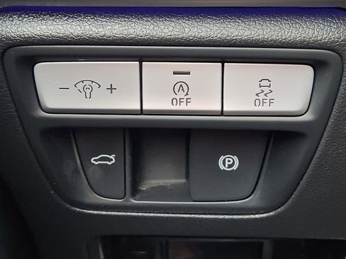 Used 2023 Genesis G80 2.5T image 28