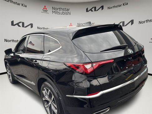 Used 2023 Acura MDX SH-AWD w/ Technology Package image 31
