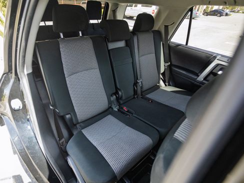 Used 2022 Toyota 4Runner SR5 AWD/4WD image 16