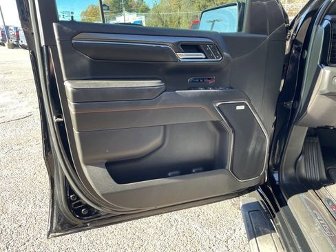 Used 2024 GMC Sierra 1500 AT4 w/ Technology Package image 13