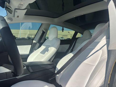 Used 2019 Tesla Model 3 Standard Range Plus RWD image 5