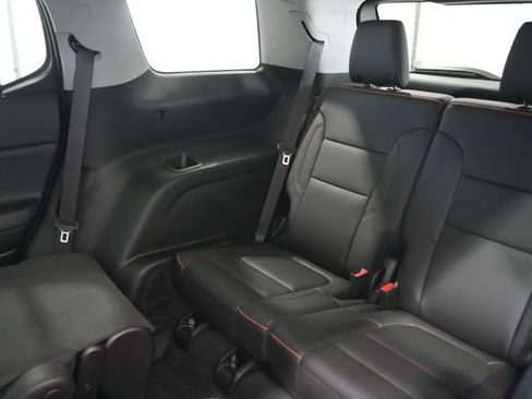 Used 2023 GMC Acadia AT4 w/ GMC Pro Grade Package AWD/4WD image 19