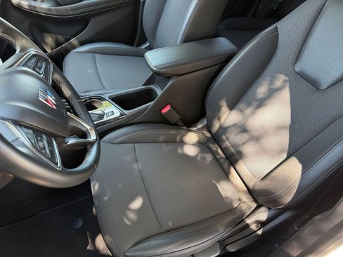 Used 2025 Buick Encore GX Preferred AWD/4WD image 36