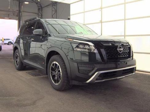Used 2024 Nissan Pathfinder Rock Creek AWD/4WD image 2