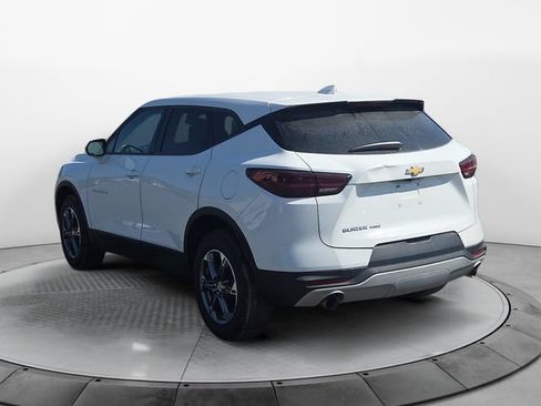 Used 2023 Chevrolet Blazer LT AWD/4WD image 3
