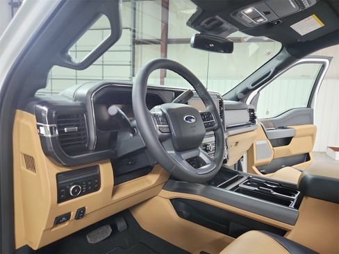 New 2026 Ford F250 Lariat w/ Chrome Package image 18