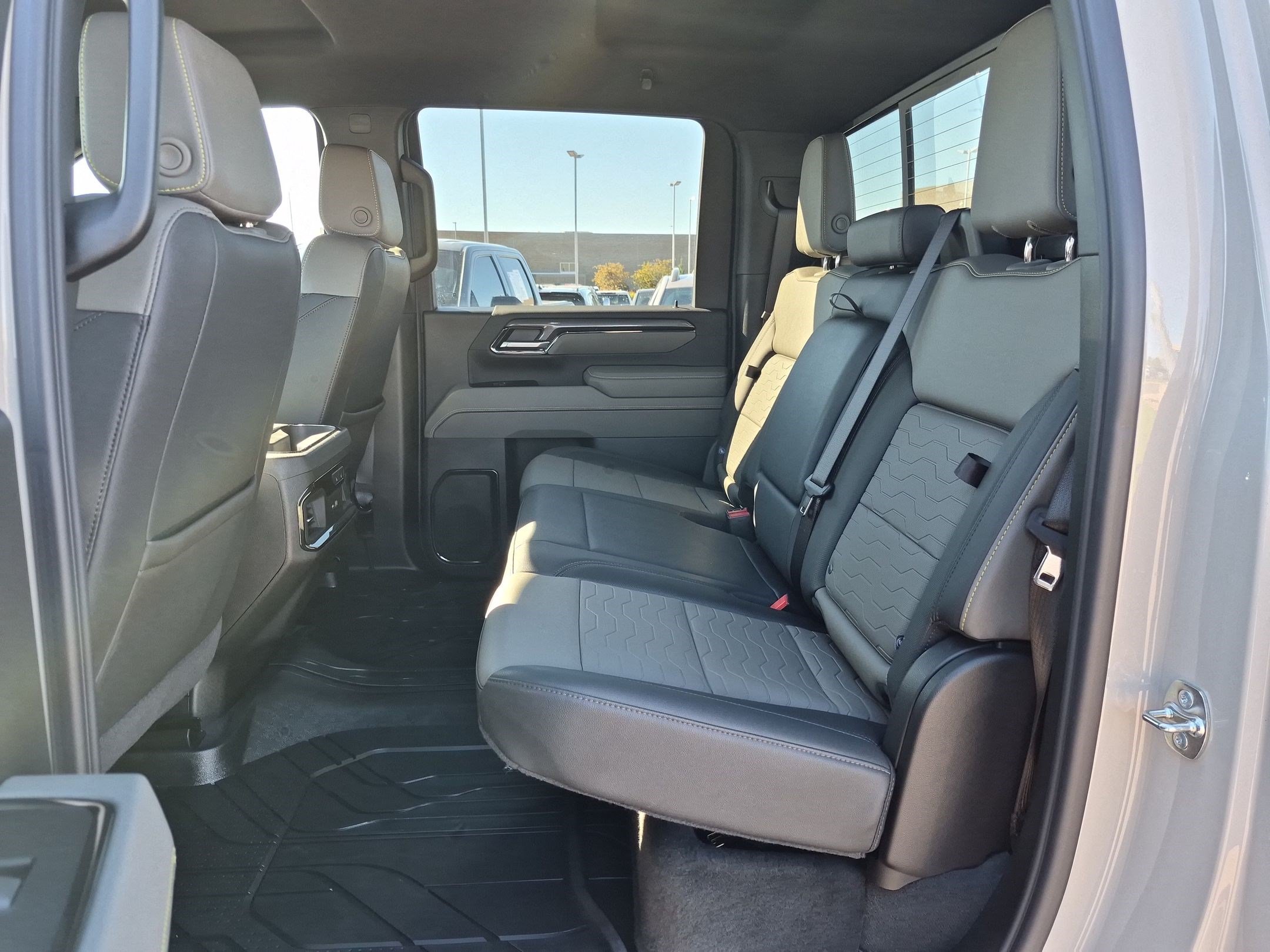 Used 2026 Chevrolet Silverado 2500 ZR2 AWD/4WD image 27