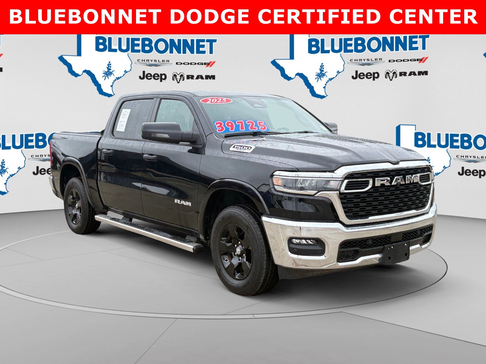 Used 2025 RAM 1500 Lone Star RWD image 3