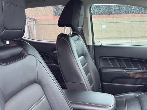 Used 2021 GMC Canyon Denali image 30