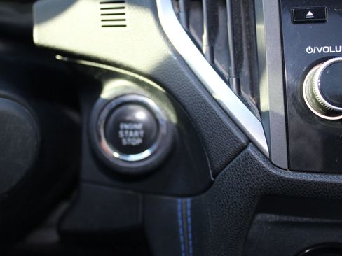 Used 2019 Subaru Crosstrek Hybrid Sport Utility 4D w/ Moonroof Package w/Navigation image 26