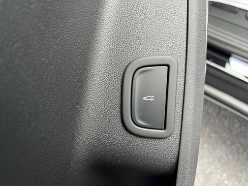 New 2026 Chevrolet Traverse Z71 AWD/4WD image 24