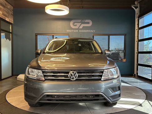 Used 2021 Volkswagen Tiguan SE w/ Panoramic Sunroof Package AWD/4WD image 8