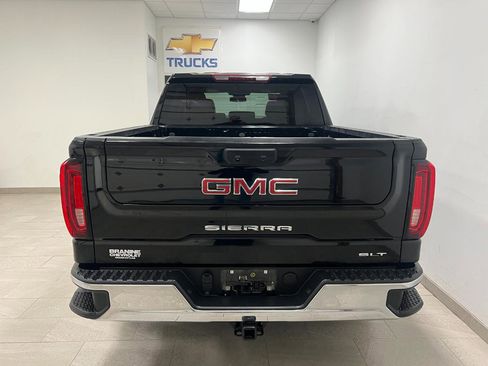 Used 2025 GMC Sierra 1500 SLT AWD/4WD image 19