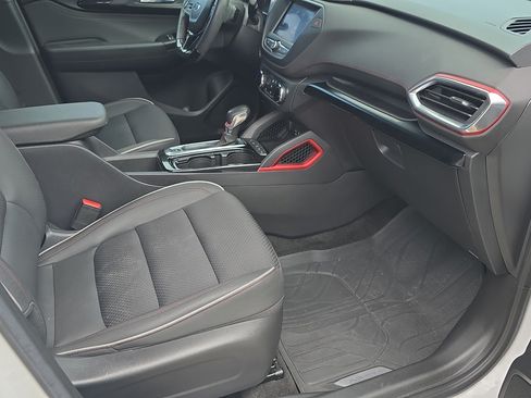 Used 2022 Chevrolet TrailBlazer RS AWD/4WD image 13