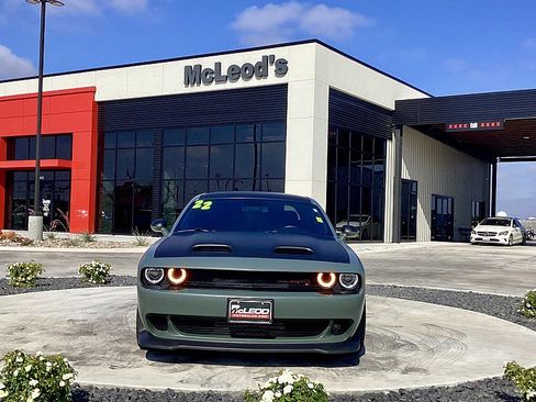 Used 2022 Dodge Challenger SRT Hellcat Redeye image 2