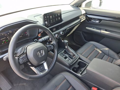 Used 2026 Honda CR-V Sport Touring image 4