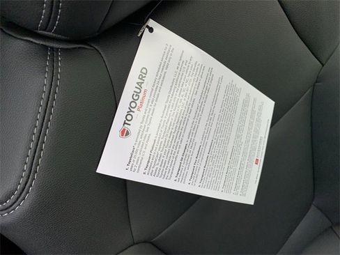 Used 2026 Toyota Corolla Cross XLE image 38