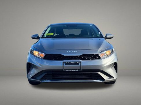 Used 2023 Kia Forte LXS w/ LXS Technology Package FWD image 9