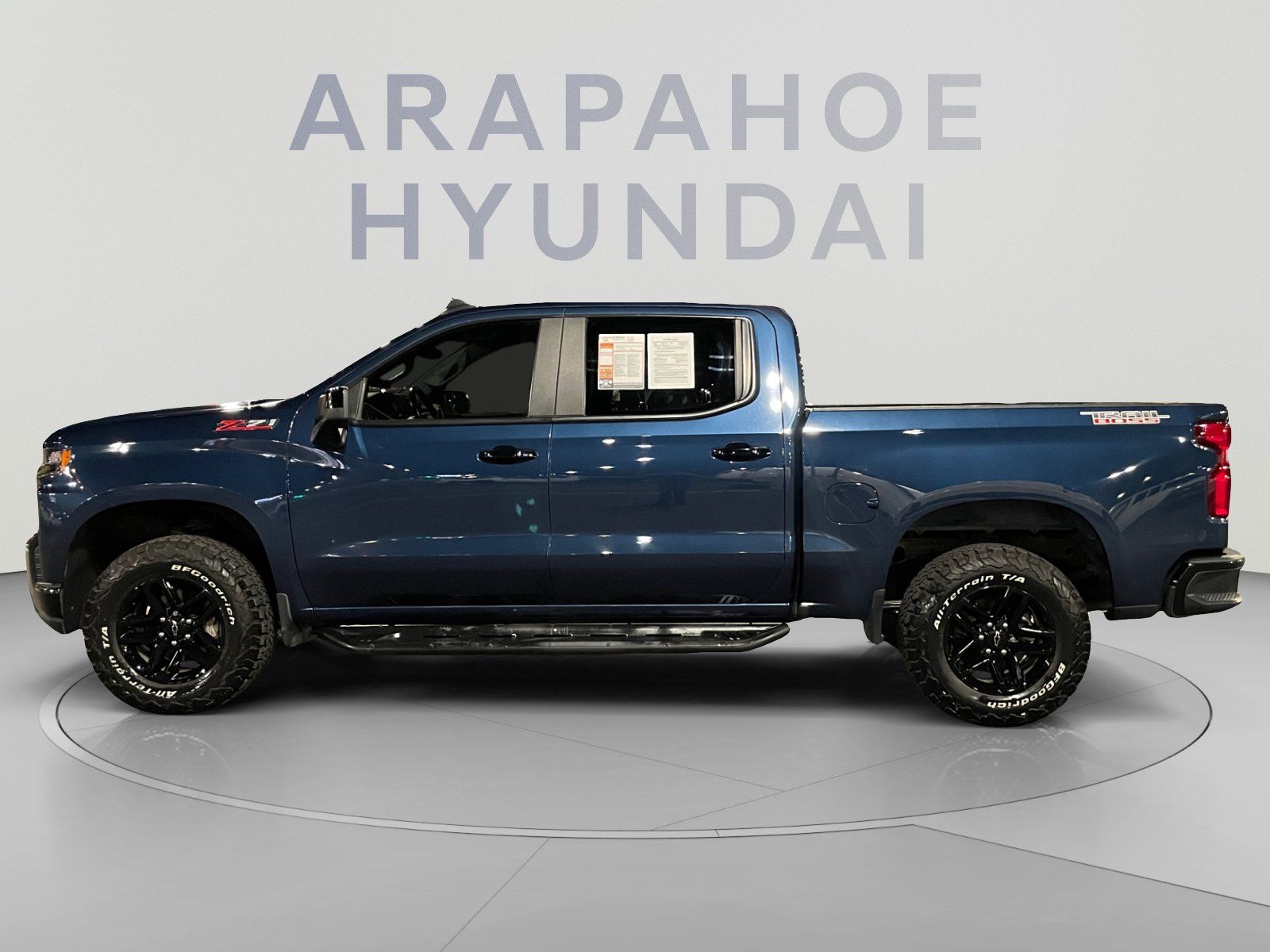 Used 2019 Chevrolet Silverado 1500 LT Trail Boss AWD/4WD image 2