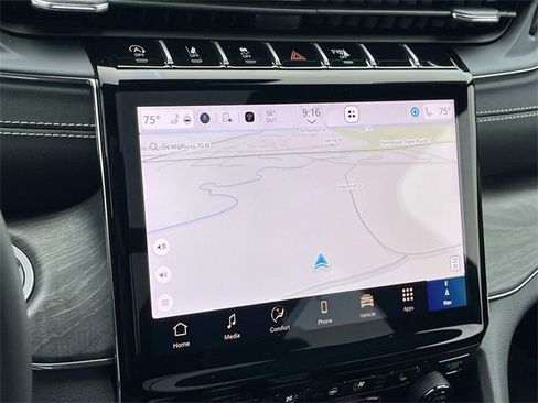 Used 2024 Jeep Grand Cherokee Overland w/ Luxury Tech Group IV image 41