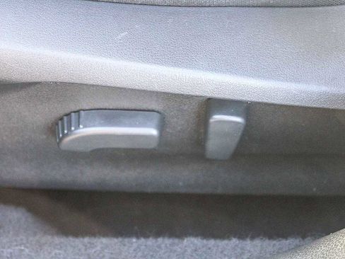 Used 2021 Subaru Crosstrek 2.0i Premium w/ Moonroof Package image 21