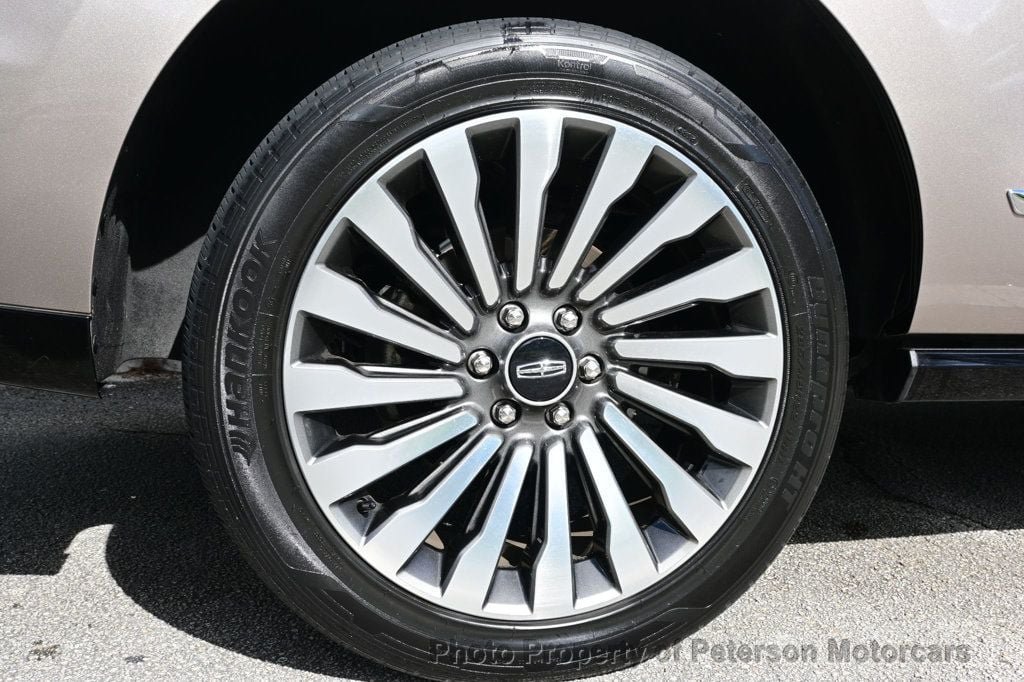 Used 2019 Lincoln Navigator Reserve w/ Cargo Package AWD/4WD image 16