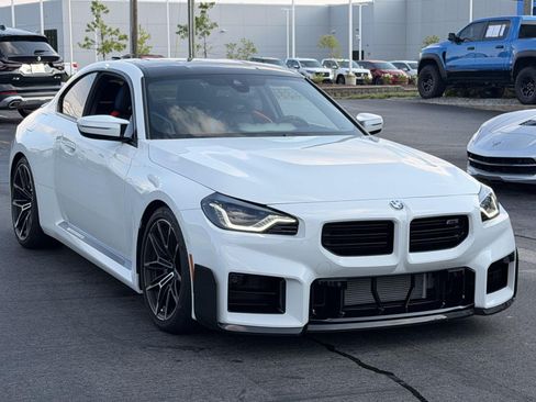 Used 2026 BMW M2 w/ Lighting Package RWD image 3