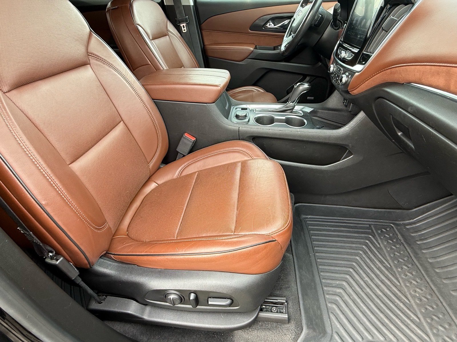 Used 2020 Chevrolet Traverse High Country FWD image 10