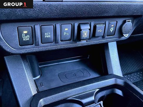 Used 2021 Toyota Tacoma TRD Sport image 36