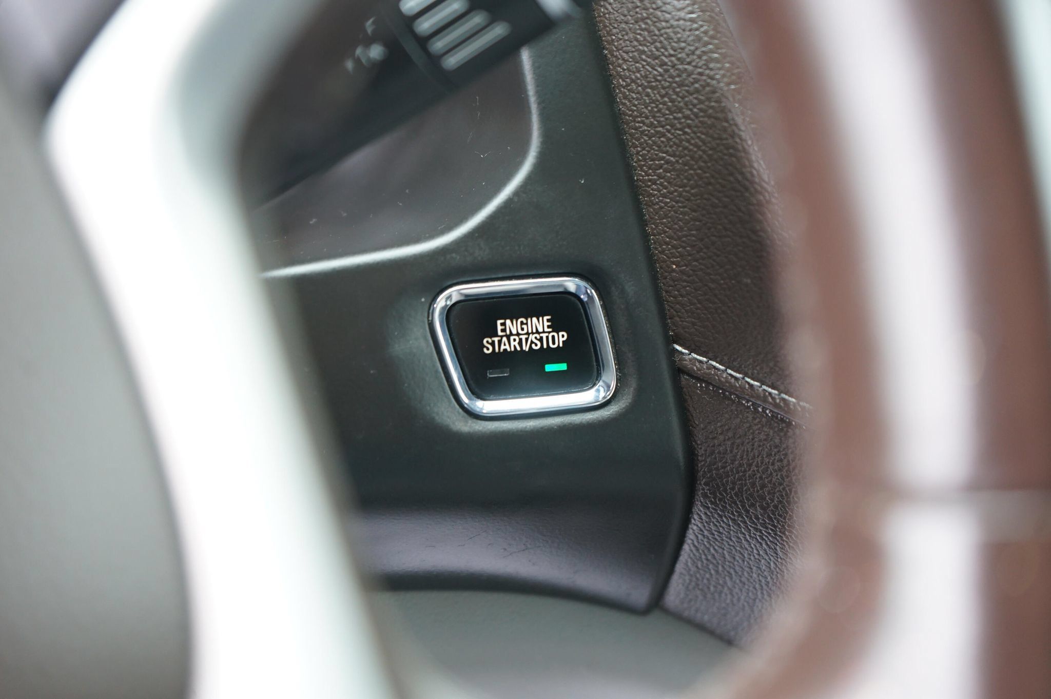 Used 2017 GMC Acadia SLT AWD/4WD image 25