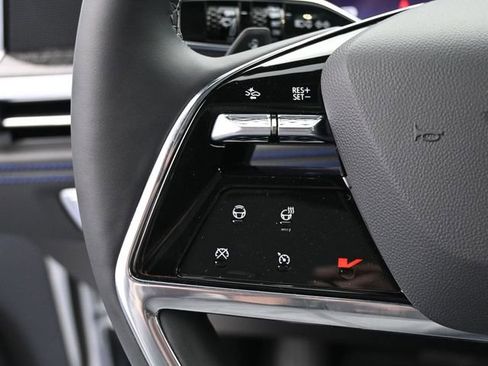 New 2025 Cadillac Escalade IQ Luxury 1 image 31