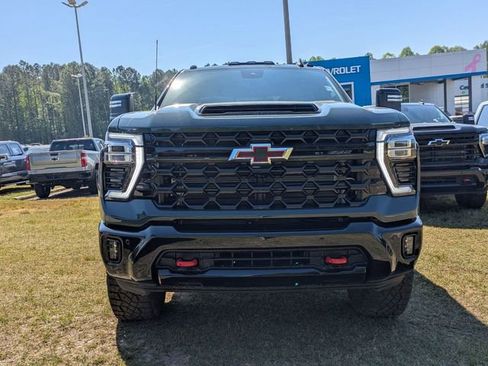 New 2026 Chevrolet Silverado 2500 ZR2 w/ LPO, Dark Essentials Package AWD/4WD image 6