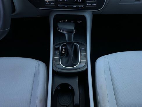 Used 2025 Hyundai Kona SEL image 15