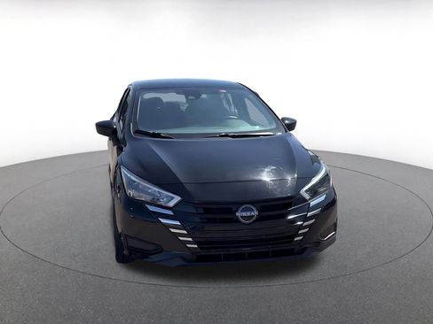 Used 2025 Nissan Versa SV FWD image 3