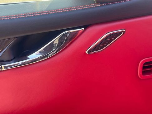 Used 2017 Maserati Quattroporte S RWD image 15
