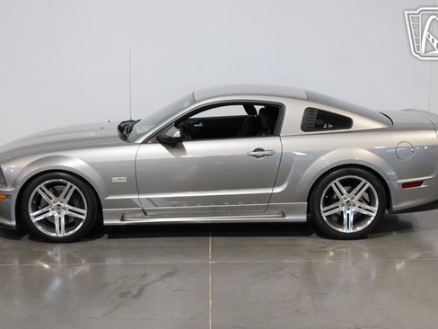 Used 2008 Ford Mustang GT image 10