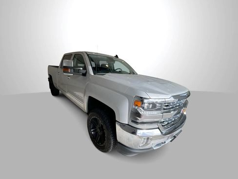 Used 2018 Chevrolet Silverado 1500 LTZ w/ LTZ Plus Package AWD/4WD image 2