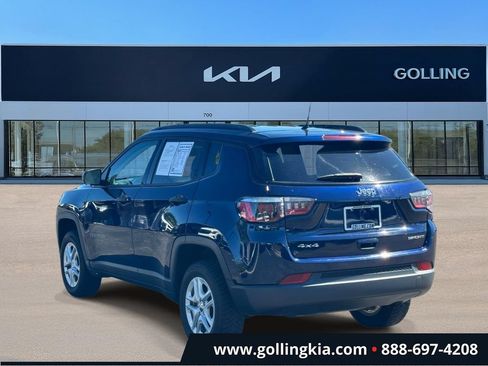 Used 2018 Jeep Compass Sport AWD/4WD image 4